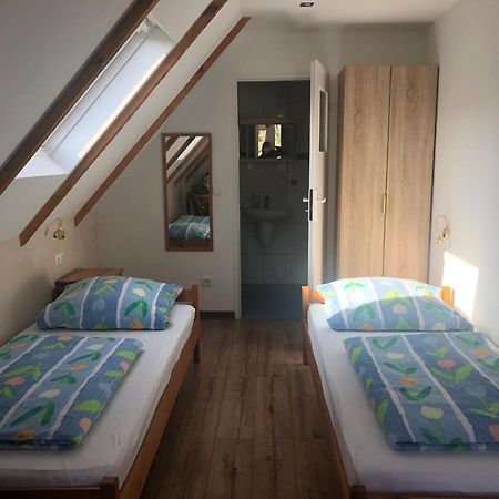 Dom Pod Sosnami Bed & Breakfast Mielno  Bagian luar foto