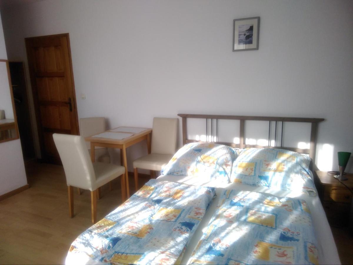 Dom Pod Sosnami Bed & Breakfast Mielno  Bagian luar foto